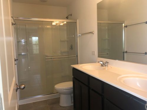 904 Bradford Dr, Naperville IL  60563-4039 exterior