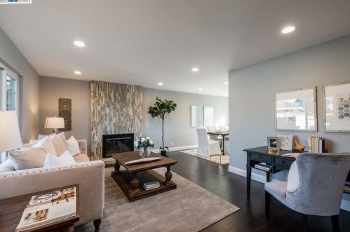 7008 Tory Ct, Pleasanton, CA 94568-2139