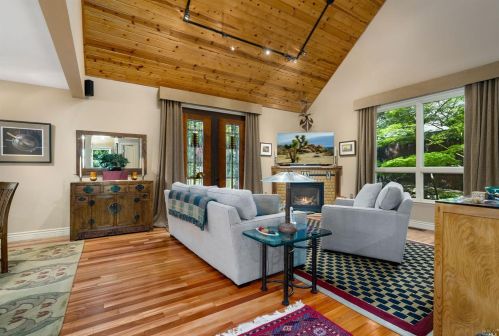 510 Lyding Ln, Sebastopol, CA 95472-3311