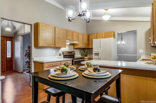 6117 Locust St, Englewood CO 80112-1324 exterior