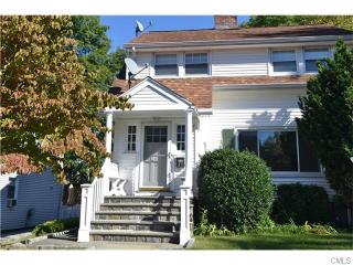 11 Broadview Ter, Norwalk, CT 06851-3907