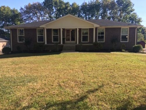1608 Westland Dr, Lebanon, TN 37087-3130