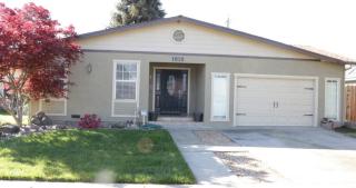 1018 Vernal St, Manteca, CA 95337-5333