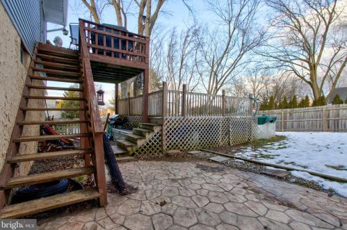 765 Dustin Dr, Lancaster PA  17601-1267 exterior