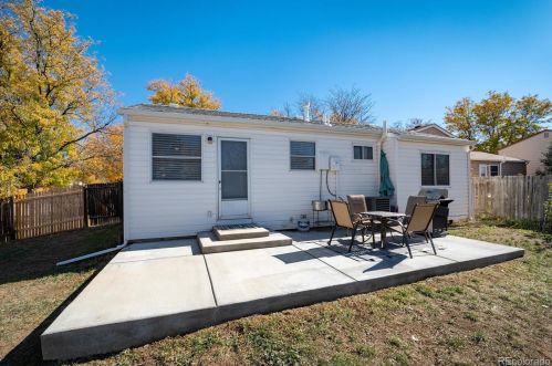 3907 Truckee St, Denver CO  80013-3348 exterior