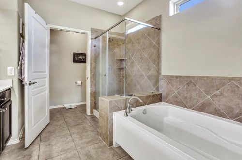 3231 Persimmon Grv, Richmond TX 77469-2031 exterior