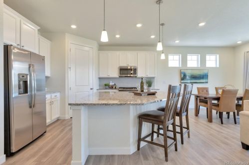 8870 Ukraine Ct, Denver CO  80016 exterior