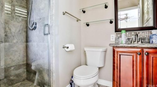6932 Marilyn Dr, Huntington Beach CA  92647-4344 exterior