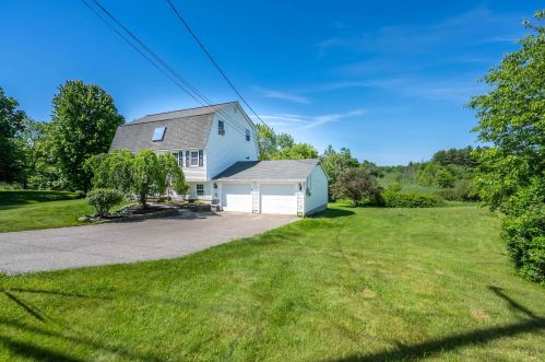 16 Boyd Rd, Londonderry, NH 03053-3686