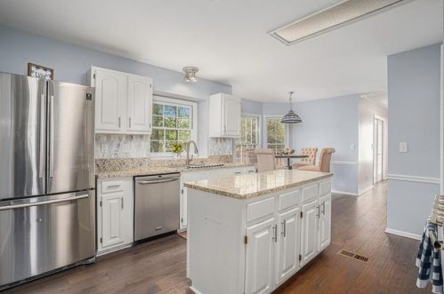 2377 Battle Forest Dr, Marietta GA  30064-2630 exterior