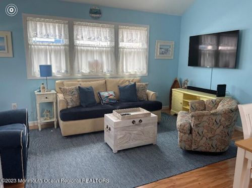 118 Chadwick Way, Lavallette NJ  08735-1707 exterior