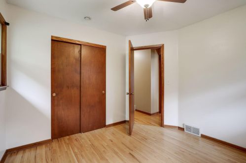 656 17th Ave, Saint Paul MN  55112-6523 exterior