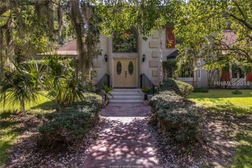 2 Glenn Rd, Bluffton, SC 29910-4715