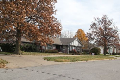 409 Huntington Rd, Andale, KS 67001-9675