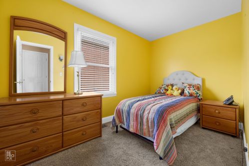 6005 Bentley Ave, Willowbrook IL 60527-1958 exterior