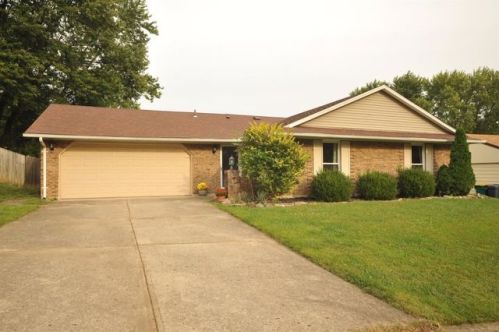 140 Pinecone Dr, Springboro, OH 45066-9713
