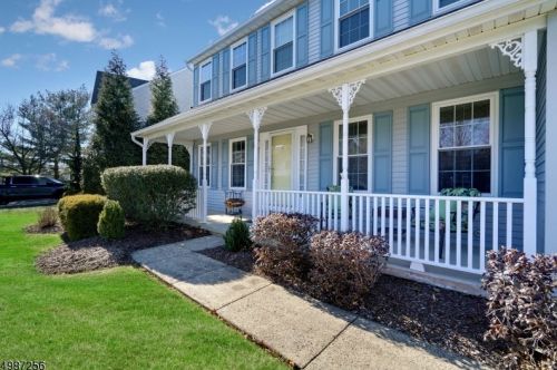 21 Craft Farm Dr, Bridgewater, NJ 08807-5586