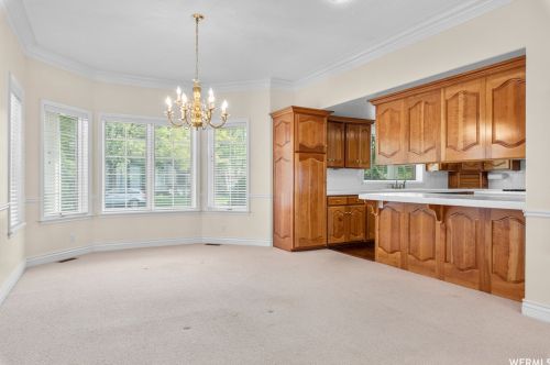 2515 Willow Hl Dr, Sandy UT 84093-1894 exterior