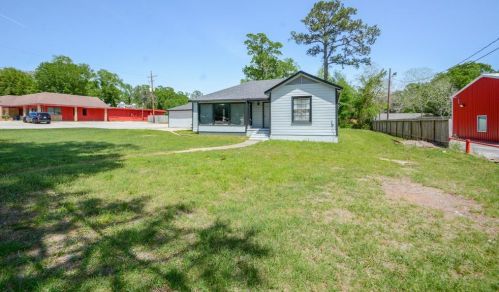 1312 Frazier St, Conroe TX  77301-4400 exterior