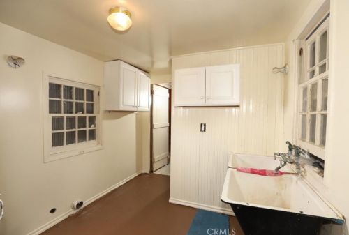 2473 Bywood Dr, Glendale CA  91206-4725 exterior