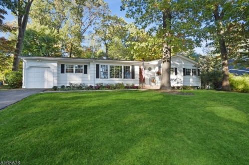 26 Misty Mountain Rd, Dover NJ  07869-4729 exterior