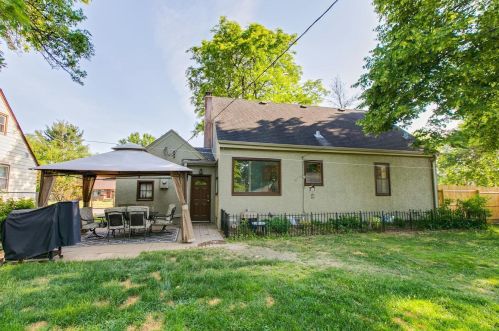 971 Grandview Ave, Saint Paul MN  55113-4437 exterior