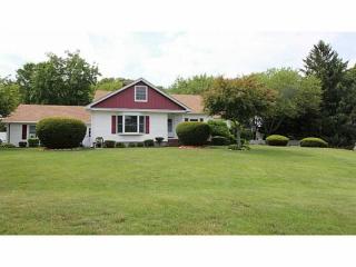 226 Old River Rd, Lincoln, RI 02865-1171