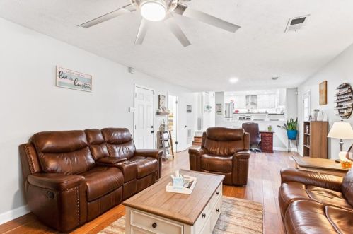 165 White Acres Dr, Stockbridge GA  30281-2261 exterior