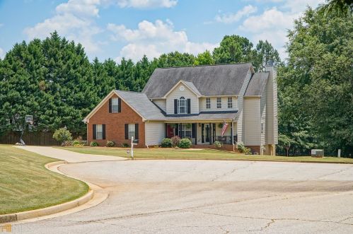 321 Farm View Ct, Locust Grove, GA 30248-3246