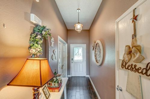 1706 Bertram Dr, Midlothian TX  76063-5970 exterior