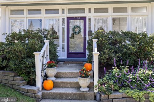 1104 Kings Hwy, Haddon Heights, NJ 08035-1220