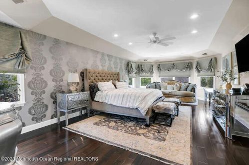 15 Pegasus Dr, Tinton Falls NJ 07724-2875 exterior