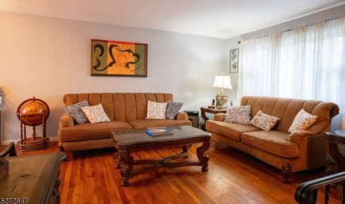 4 Trenton Pl, Fredon, NJ 07860-2511
