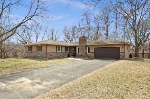 4305 Dunrovin Ln, Saint Paul, MN 55123-1760