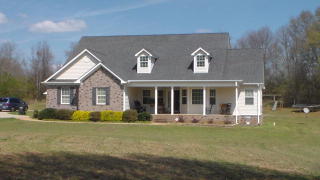 33 Stone Creek Dr, Hull, GA 30646-3056