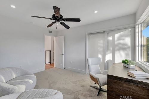 5892 Bellfield Ln, Huntington Beach CA  92648-1041 exterior