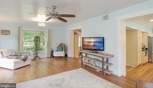 213 Avondale Cir, Severna Park MD  21146-4403 exterior