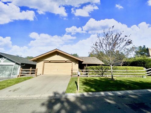 6304 Chapel View Ln, Citrus Heights, CA 95621-5437
