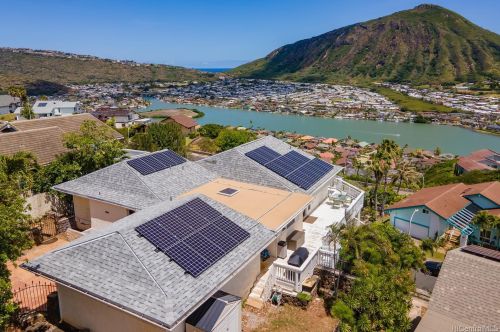 931 Kaipuhaa Pl, Honolulu, HI 96825-1334