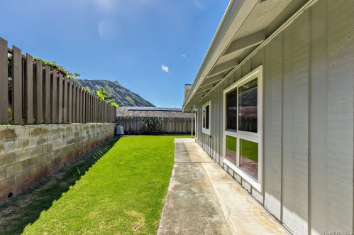 7247 Alakoko St, Honolulu HI  96825-2712 exterior