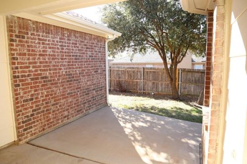 1703 Treasure Cay Dr, Midlothian TX  76063-8537 exterior