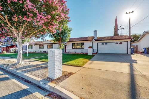 4752 Fort Worth Dr, Simi Valley, CA 93063-1710
