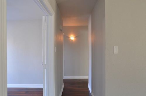 2006 Brentwood Ln, Carrollton TX exterior