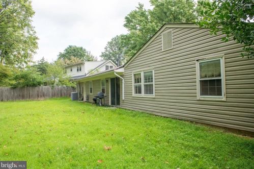 2931 Birchtree Ln, Silver Spring MD 20906-3032 exterior