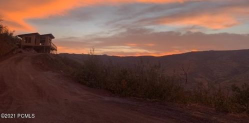 182 Valley View Ave, Hoytsville UT 84017-5533 exterior