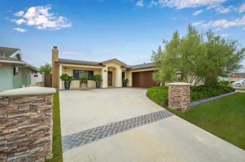 5052 Howard Ave, Los Alamitos, CA 90720-2716