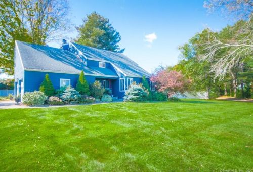 63 Rosewood Dr, Glastonbury, CT 06033-1647