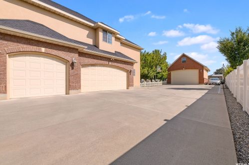 638 75, Lindon UT 84042-1336 exterior