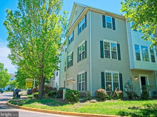 13493 Stanton Pl, Herndon, VA 20171-4365