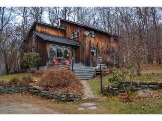 747 Stonefence Rd, Richmond VT  05477-9261 exterior